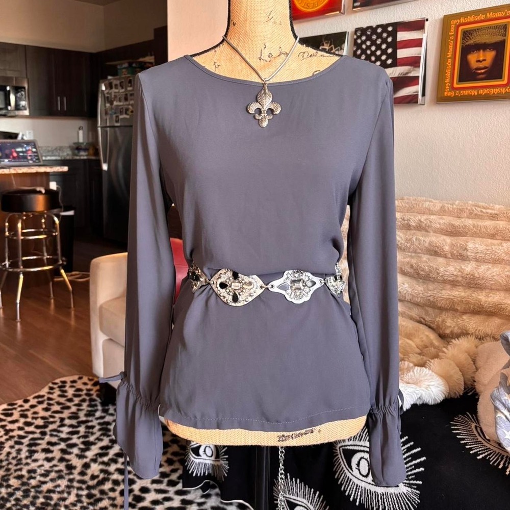 Office Siren Split Sleeve Top Dark Feminine 🖤